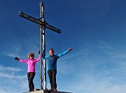 60 In vetta al Monte Venturosa (1999 m)
